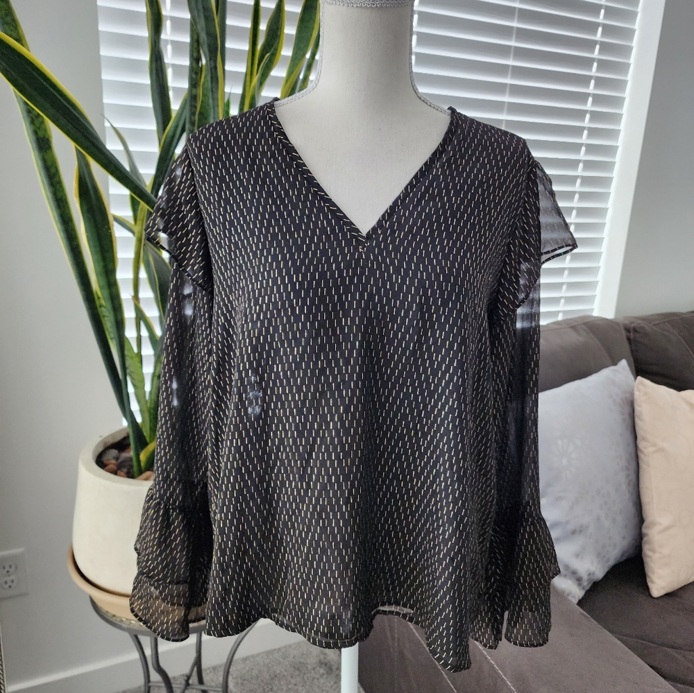 A new day Black Gold ruffle long sleeve blouse size Large. Great condition.